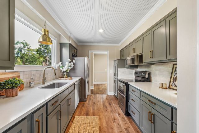 7484 Harrow Dr, Nashville, TN 37221