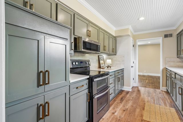 7484 Harrow Dr, Nashville, TN 37221