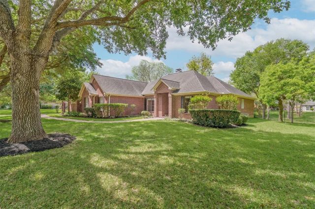 4519 Westerdale Drive, Fulshear, TX 77441