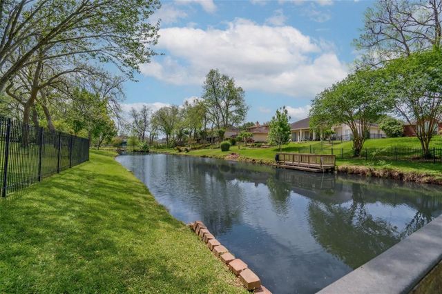 4519 Westerdale Drive, Fulshear, TX 77441