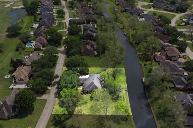 4519 Westerdale Drive, Fulshear, TX 77441