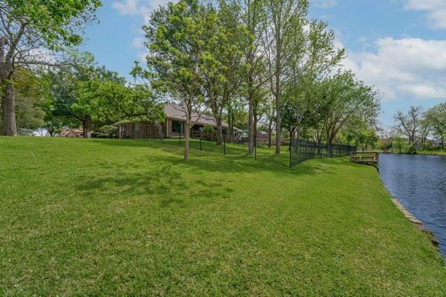 4519 Westerdale Drive, Fulshear, TX 77441