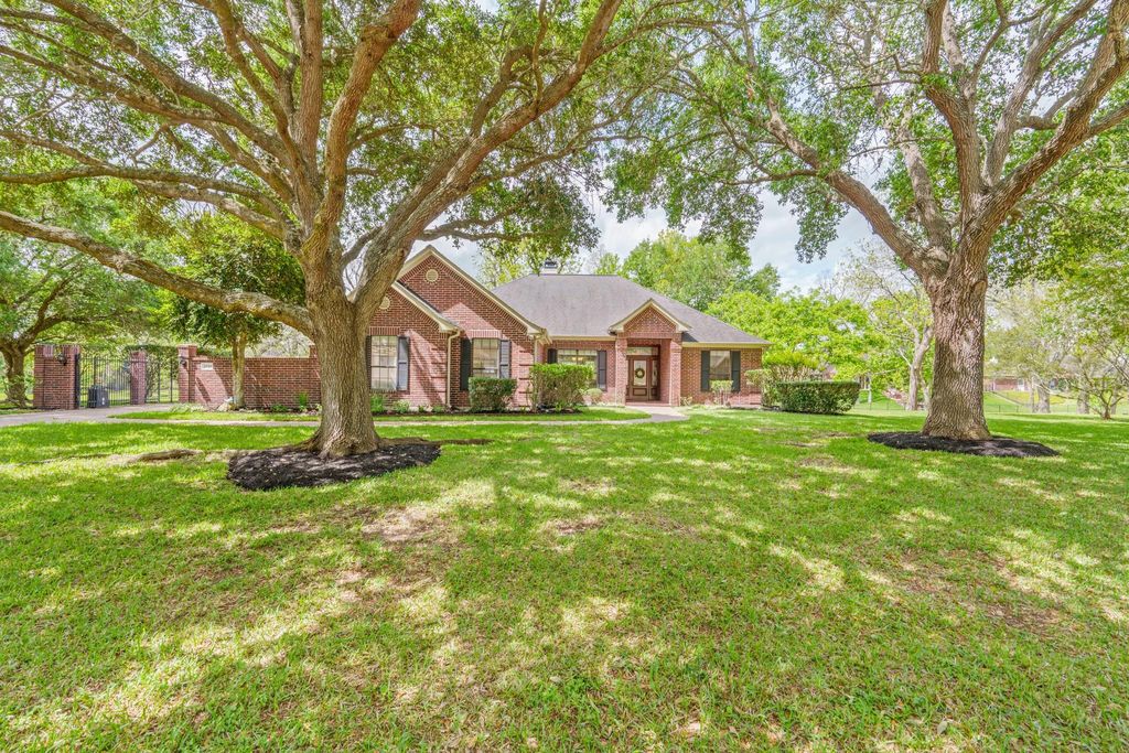4519 Westerdale Drive, Fulshear, TX 77441