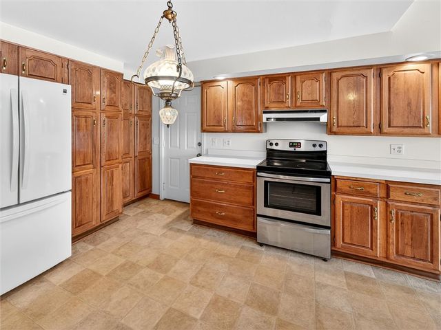 619 Harvest Drive, Greece, NY 14626