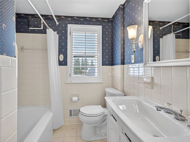 619 Harvest Drive, Greece, NY 14626