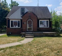223 Phyllis Avenue, Buffalo, NY 14215