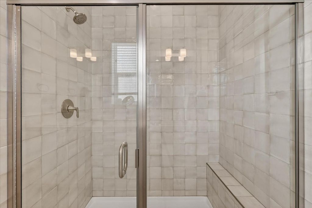 Image 27 of property listing at 824 Katelyn Avenue, Madera, CA 93636