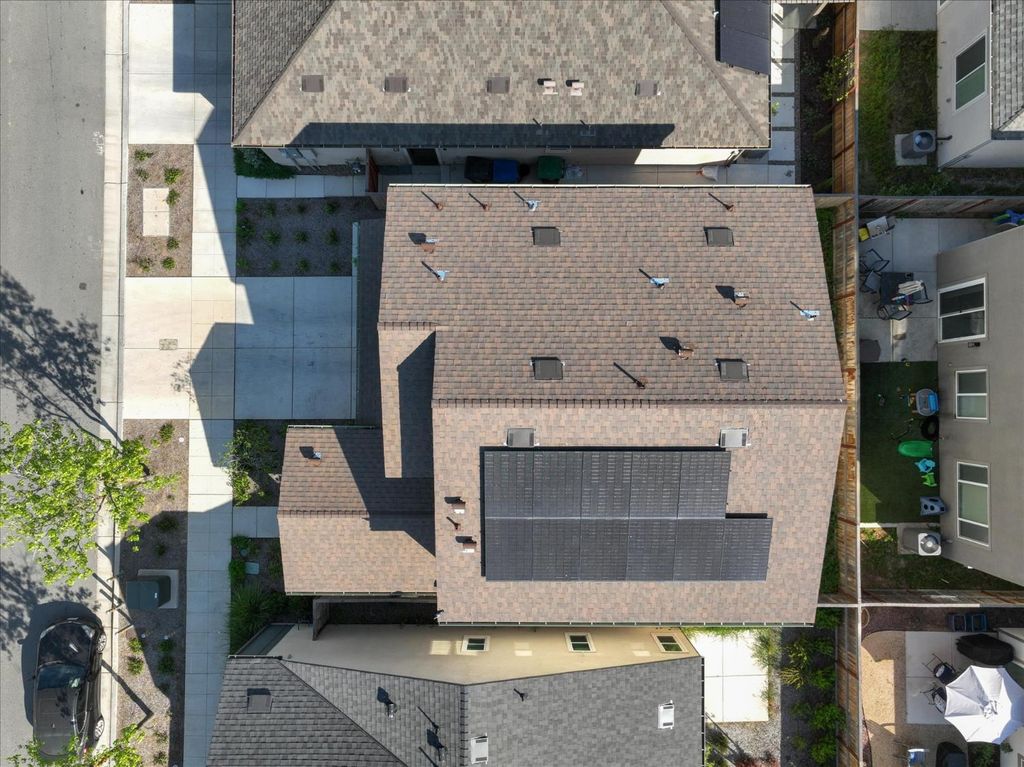 Image 29 of property listing at 824 Katelyn Avenue, Madera, CA 93636