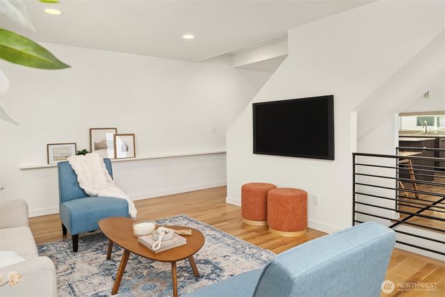 2455 Wickstrom Place SW, Seattle, WA 98116