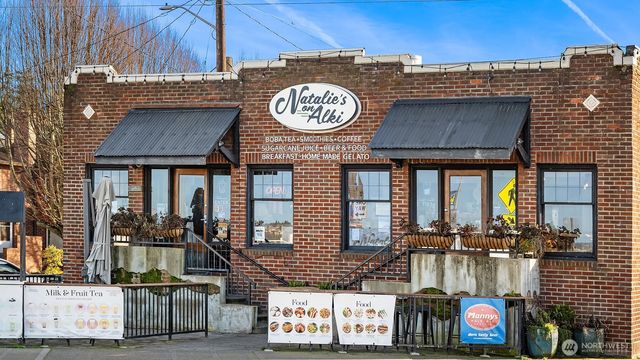 2455 Wickstrom Place SW, Seattle, WA 98116