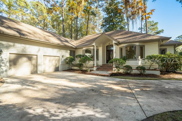 49 Winding Oak Dr, Okatie, SC 29909