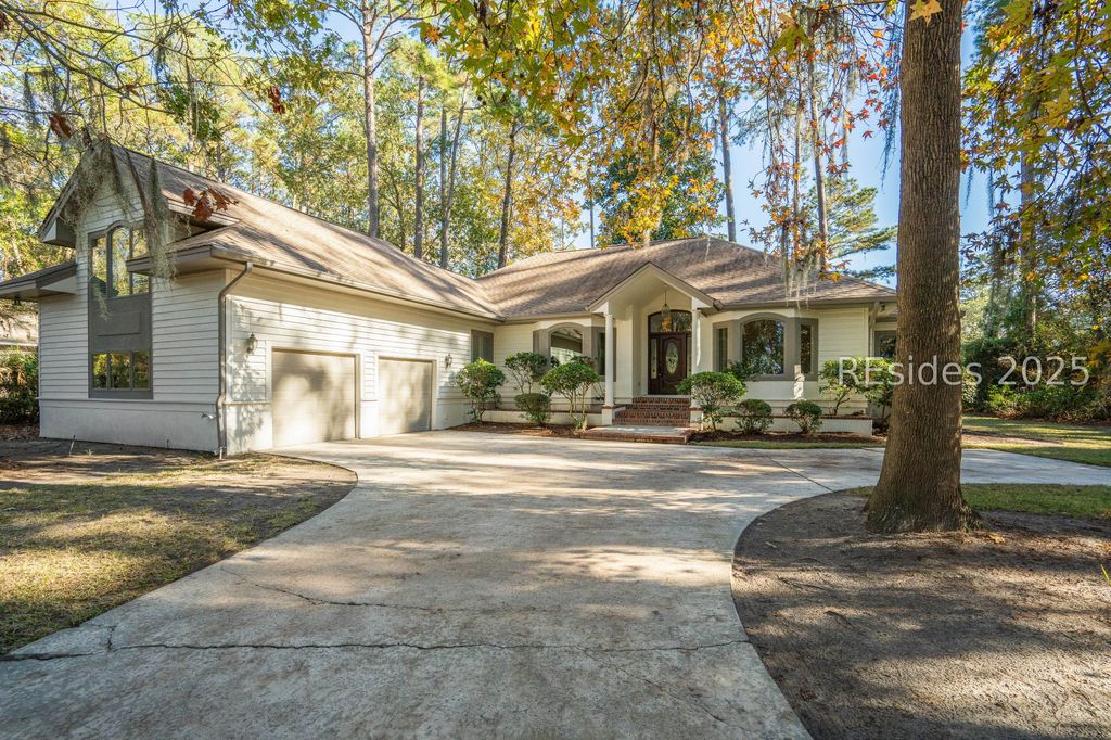 49 Winding Oak Dr, Okatie, SC 29909