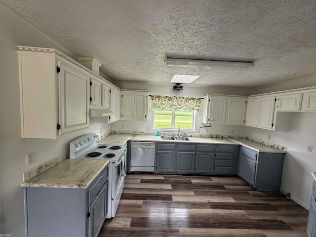 5018 S Vernon Road, Durand, MI 48429