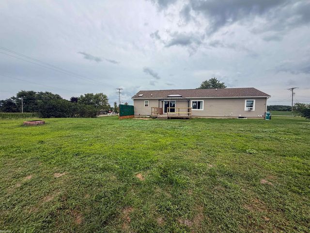 5018 S Vernon Road, Durand, MI 48429