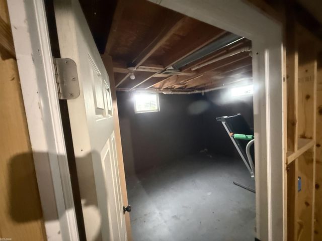 5018 S Vernon Road, Durand, MI 48429