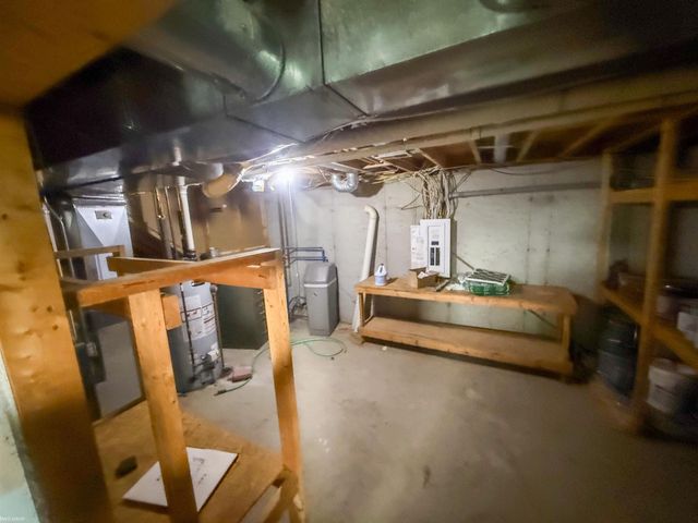 5018 S Vernon Road, Durand, MI 48429