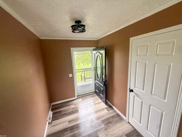 5018 S Vernon Road, Durand, MI 48429