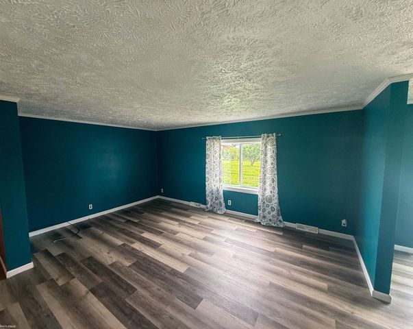 5018 S Vernon Road, Durand, MI 48429
