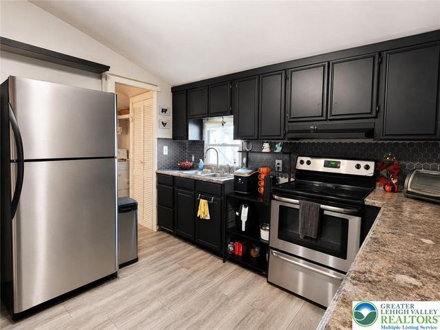 96 Cheyenne Lane, Mahoning Twp, PA 18235