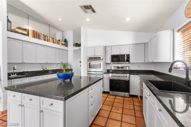 7801 Indian Cloud Avenue, Las Vegas, NV 89129