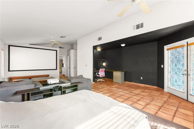 7801 Indian Cloud Avenue, Las Vegas, NV 89129