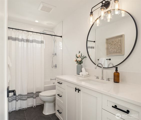 3023 65th Avenue SW, Seattle, WA 98116