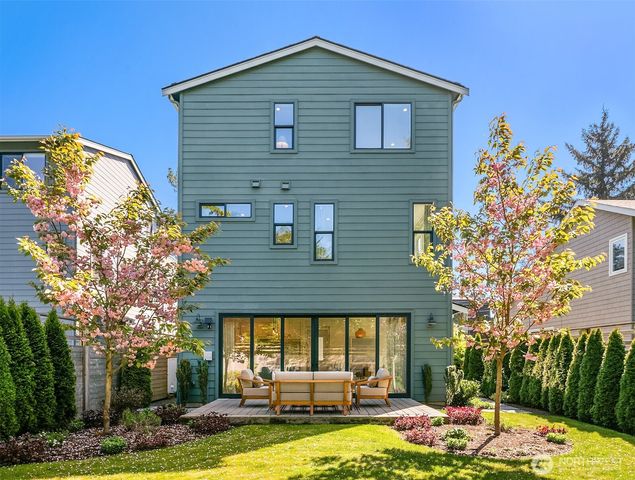 3023 65th Avenue SW, Seattle, WA 98116