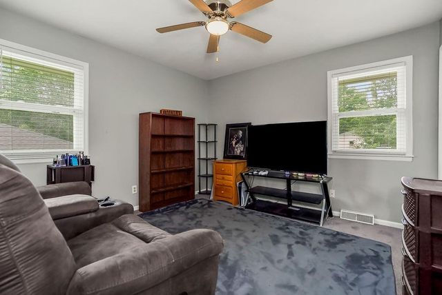 105 SE Moore Street, Blue Springs, MO 64014