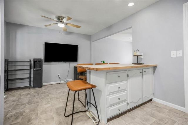105 SE Moore Street, Blue Springs, MO 64014