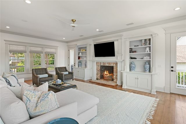 50 Frederica Oaks Lane, St Simons Island, GA 31522