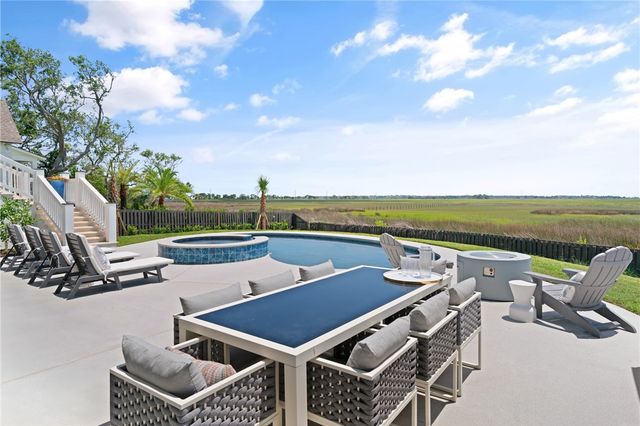 50 Frederica Oaks Lane, St Simons Island, GA 31522