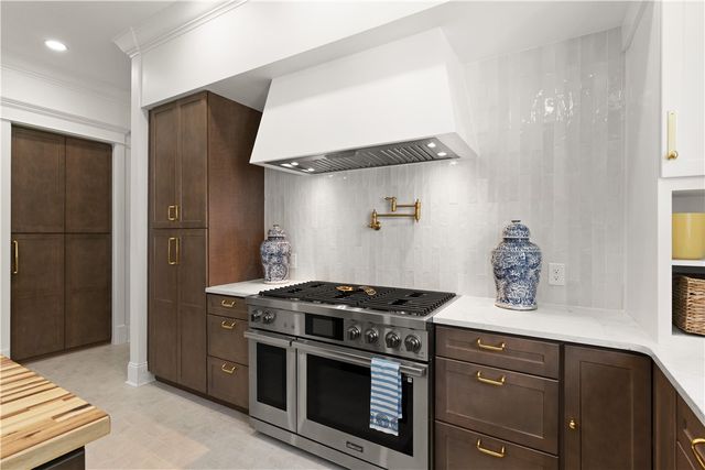 50 Frederica Oaks Lane, St Simons Island, GA 31522