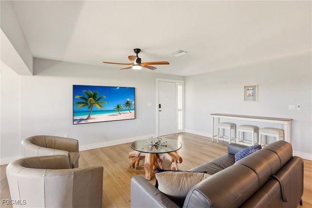 1341 Middle Gulf DR 4C, Sanibel, FL 33957