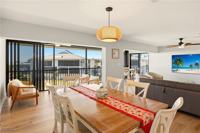 1341 Middle Gulf DR 4C, Sanibel, FL 33957