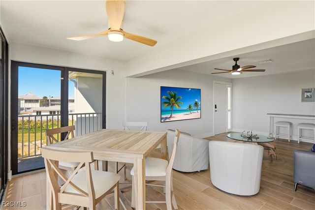 1341 Middle Gulf DR 4C, Sanibel, FL 33957