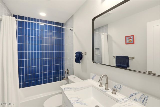 1341 Middle Gulf DR 4C, Sanibel, FL 33957