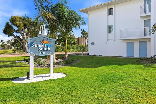 1341 Middle Gulf DR 4C, Sanibel, FL 33957