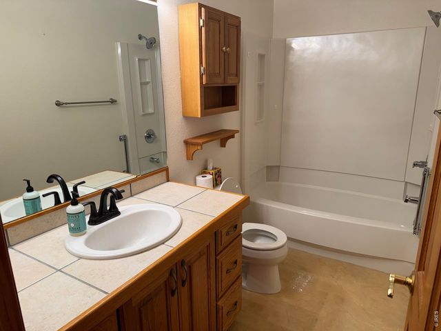 818 Mindy Cir, Sterling, CO 80751