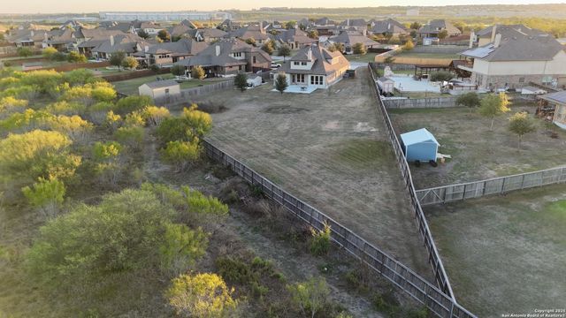 6014 Dewdrop, Converse, TX 78109