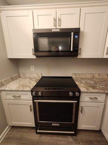 200 Locust St 303, Lynn, MA 01904