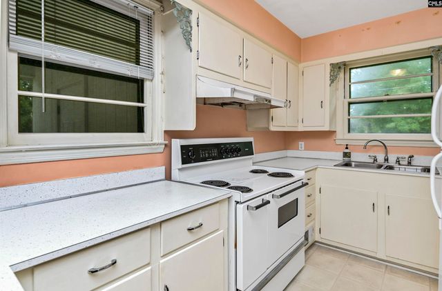 805 Osage Avenue, West Columbia, SC 29169
