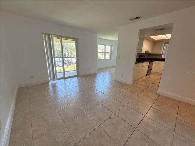 9950 TURF WAY 4, Orlando, FL 32837