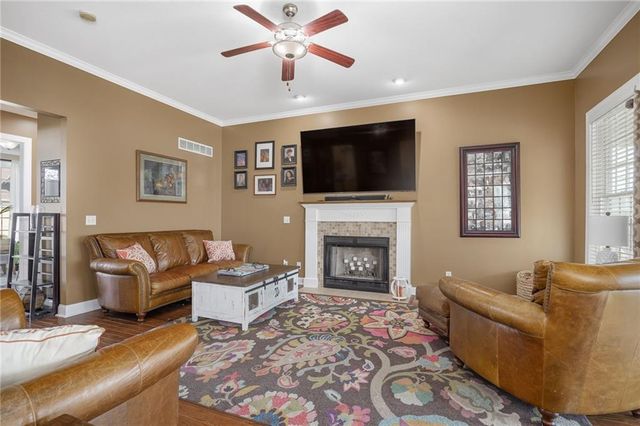 4810 Aegean Terrace, St Joseph, MO 64506