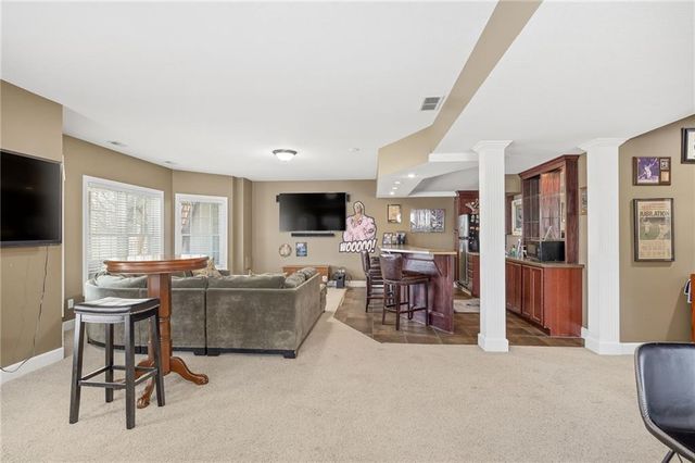 4810 Aegean Terrace, St Joseph, MO 64506