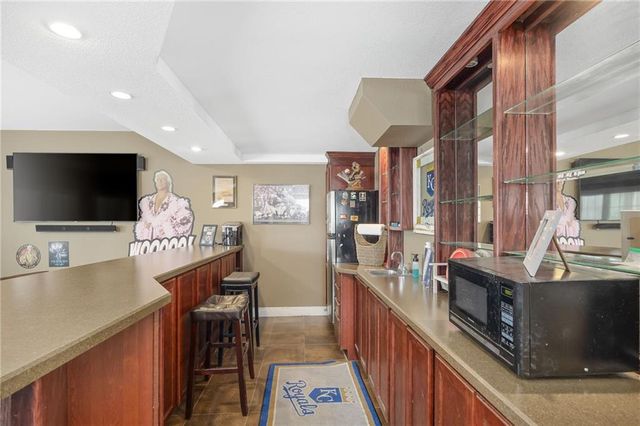 4810 Aegean Terrace, St Joseph, MO 64506