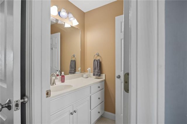 4810 Aegean Terrace, St Joseph, MO 64506