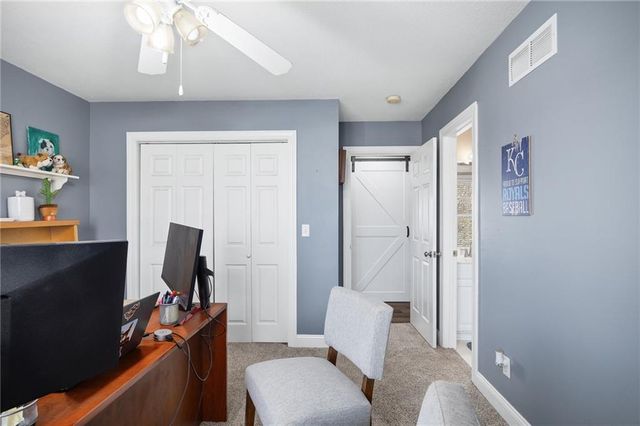 4810 Aegean Terrace, St Joseph, MO 64506