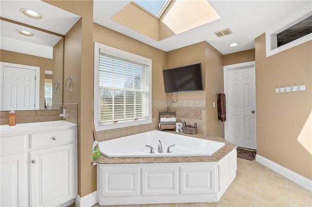 4810 Aegean Terrace, St Joseph, MO 64506