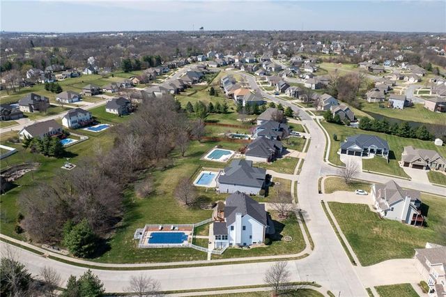 4810 Aegean Terrace, St Joseph, MO 64506