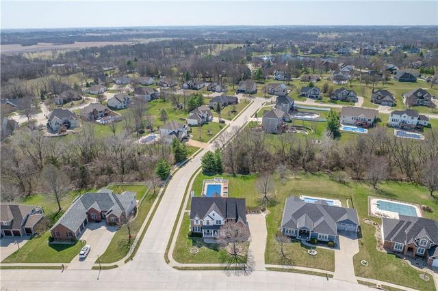 4810 Aegean Terrace, St Joseph, MO 64506